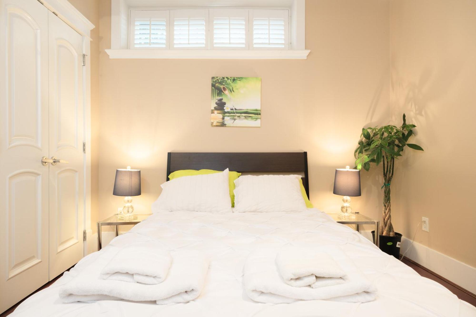 Oakridge Luxury Homestay Vancouver Exterior photo